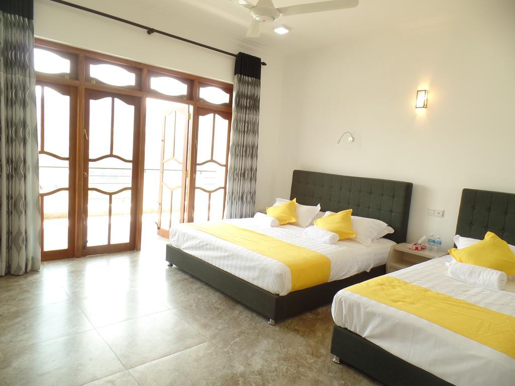 Kandyan Bluestar Villa Habitación foto
