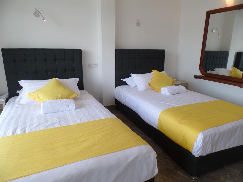 Kandyan Bluestar Villa Habitación foto