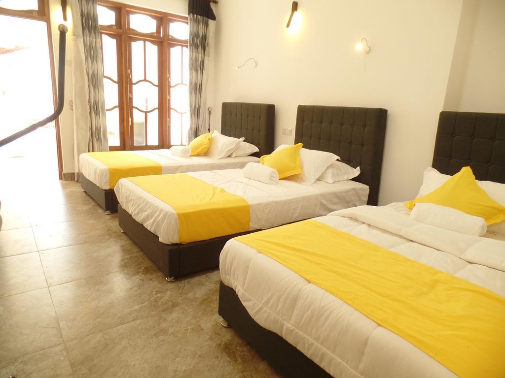 Kandyan Bluestar Villa Habitación foto