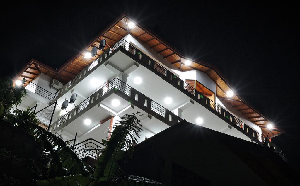 Kandyan Bluestar Villa Exterior foto